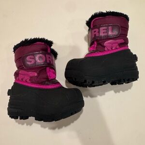 Sorel Kid’s Boots size 5 pink and black